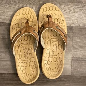 Sperry Topsider leather sport flip flops women’s 7